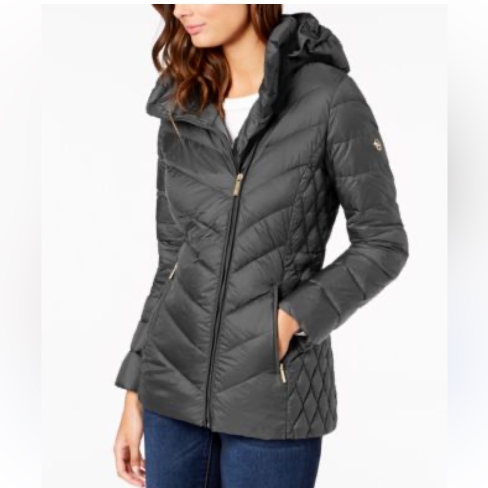 Michael Kors - Asymmetrical Hooded Puffer jacket coat  - size XL. Dark Gray
